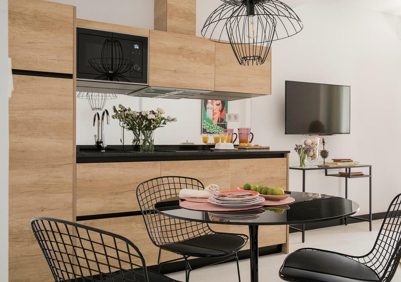 Apartament Feria Pool & Luxury Sewilla Zewnętrze zdjęcie