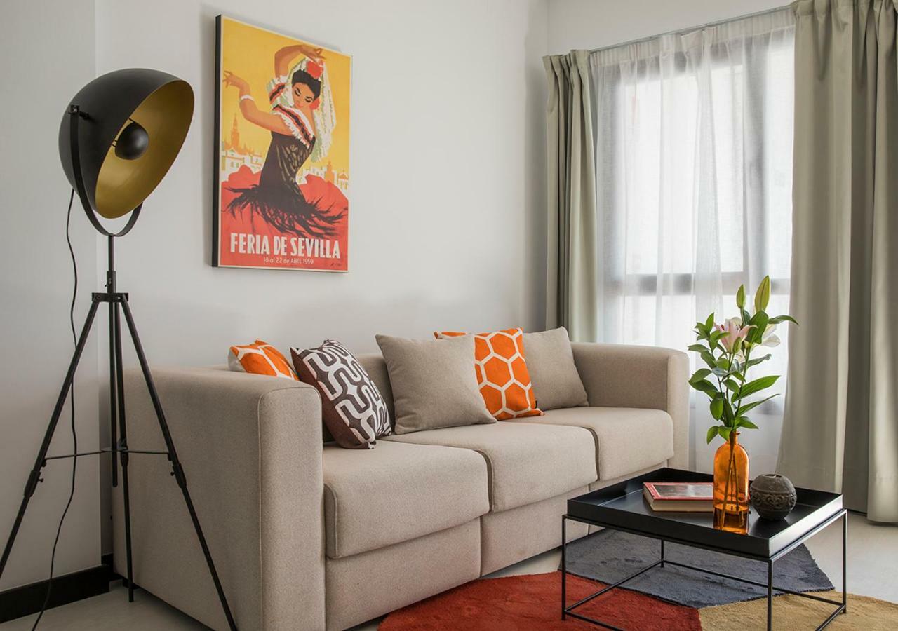 Apartament Feria Pool & Luxury Sewilla Zewnętrze zdjęcie